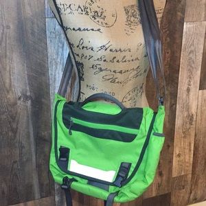 Patagonia Green Half Mass Messager Bag